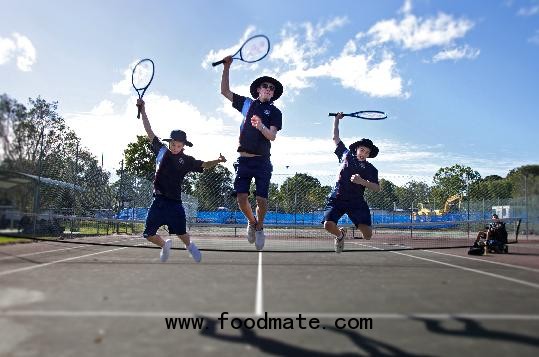 children playing tennis