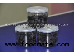 Peeled black garlic