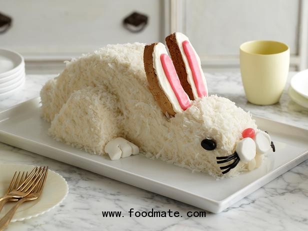 Nice Easter Bunny Cake