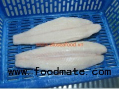 FROZEN PANGASIUS WHITE FILLET, WELL-TRIMMED