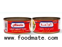 Canned tuna chunks shreded