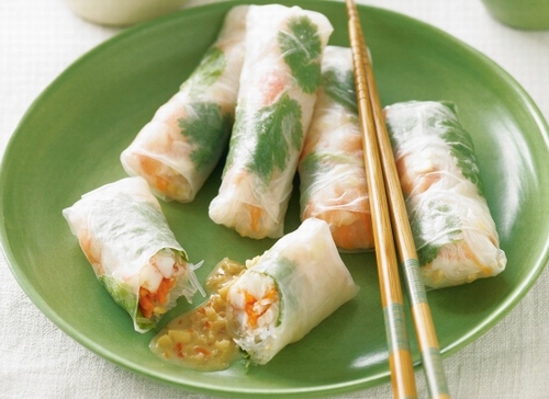 Fresh prawn spring rolls