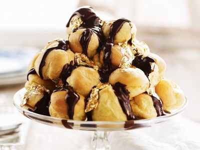 chocolate profiteroles