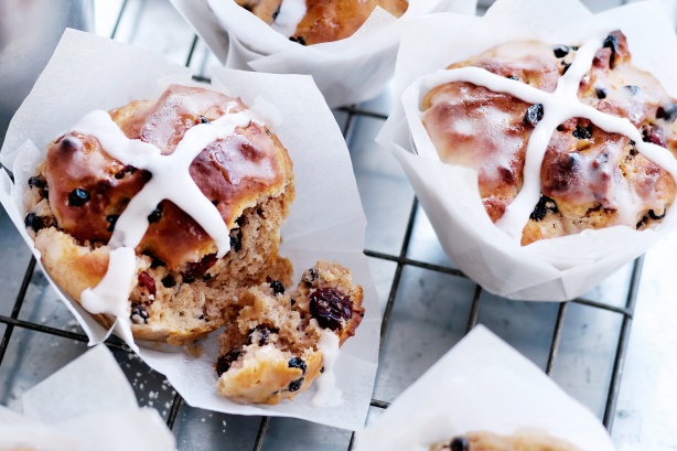 Hot cross muffins