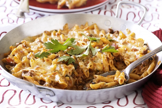 Bolognaise pasta bake