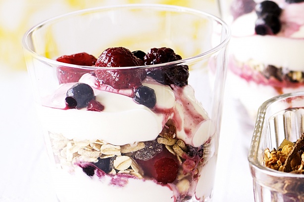 Yoghurt and muesli parfaits