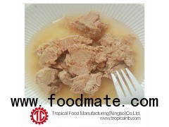 Canned tuna chunk in water