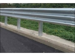 Expressway Guardrails